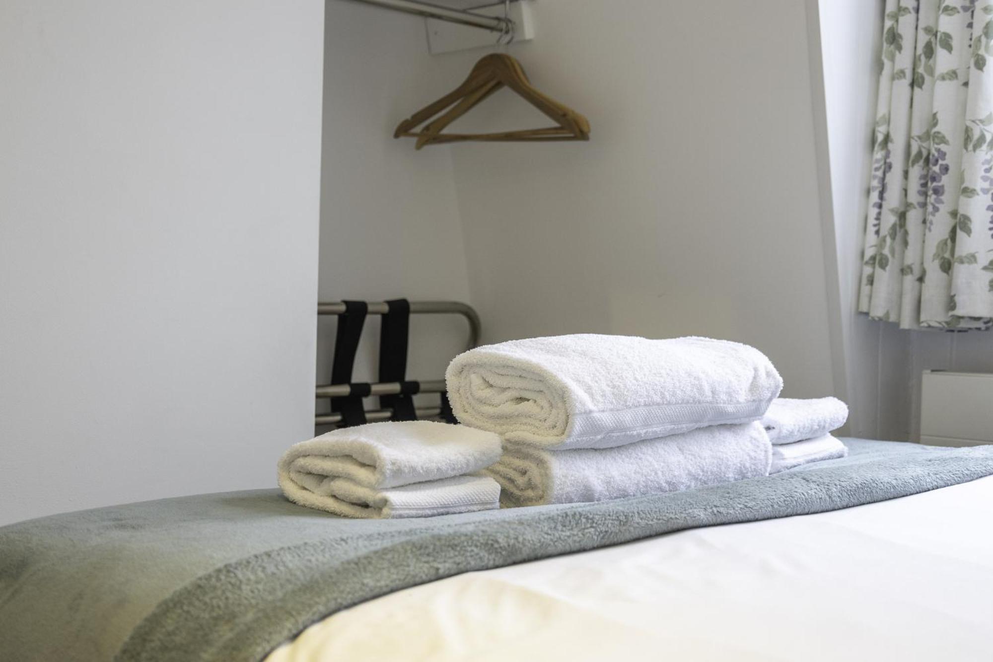 Upper Rock Apartment Brighton